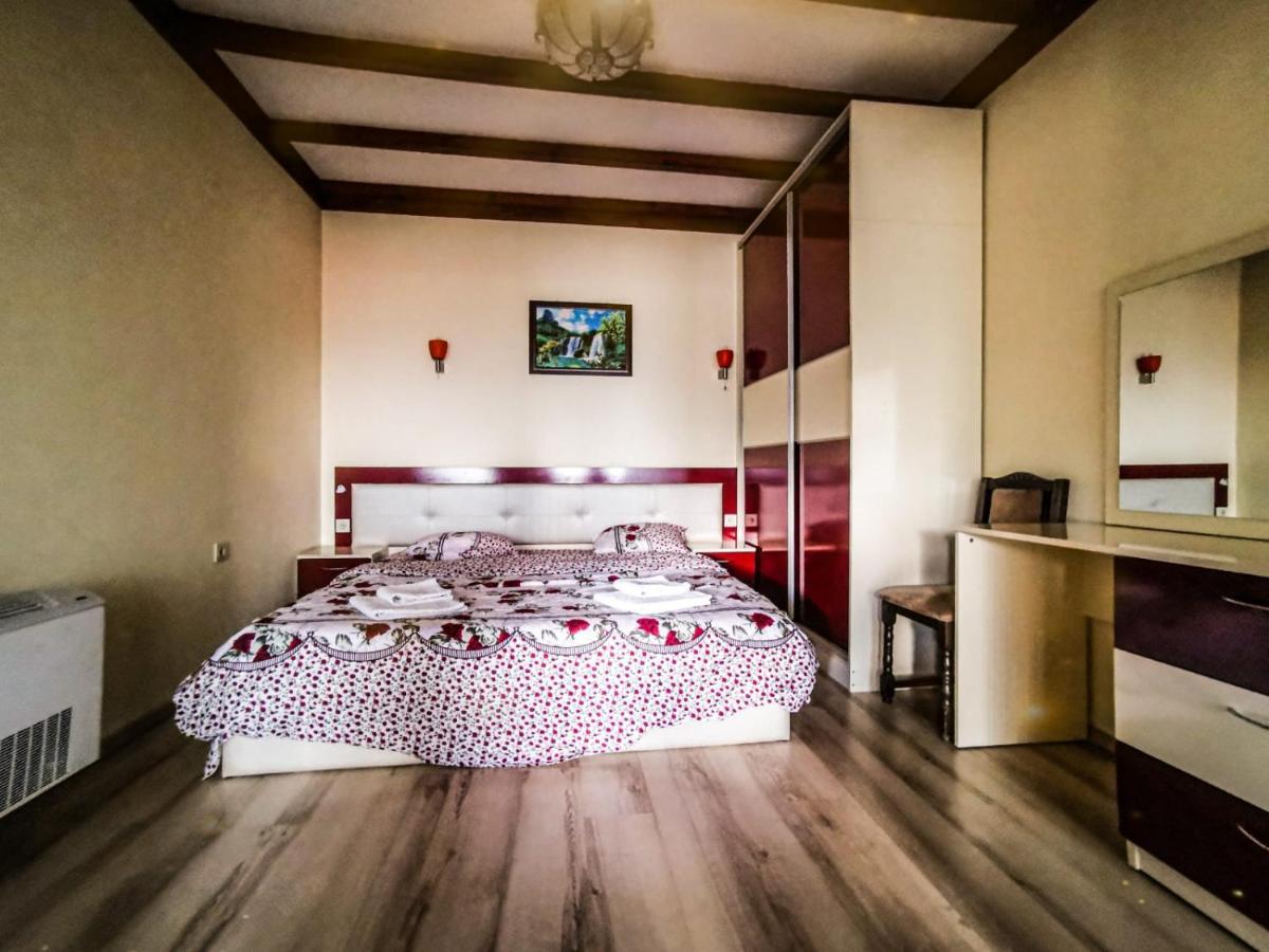 Hotel Alikante Sarnitsa Extérieur photo