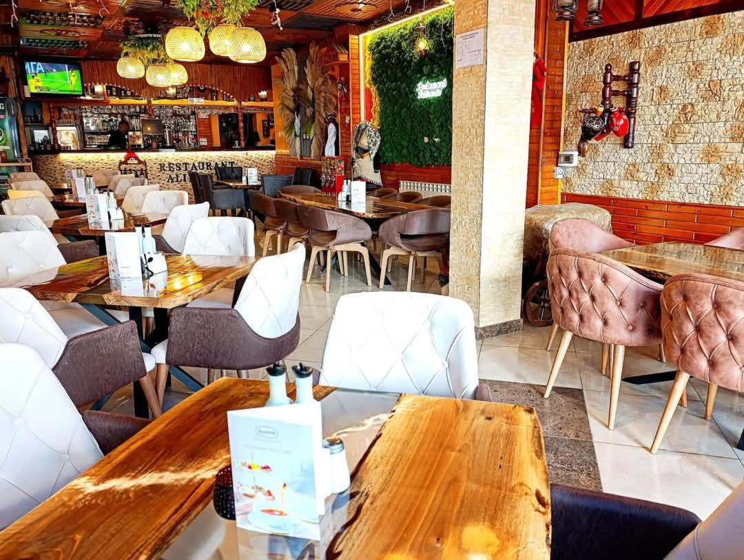 Hotel Alikante Sarnitsa Extérieur photo